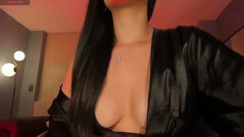JADE EVANS online show from December 4, 10:08 pm