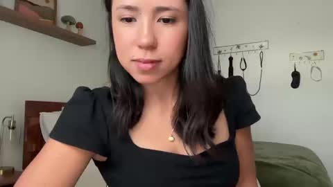 Snapshot of jadelove_ chatting on September 12, 10:32 pm Jade Love online show from September 12, 10:32 pm