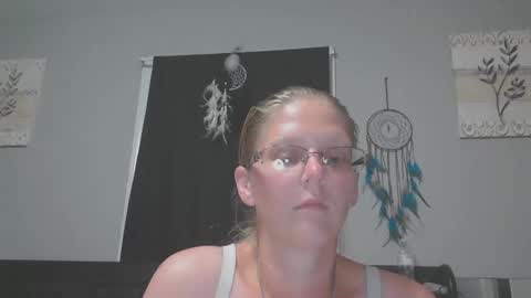 JadeLuv online show from May 19, 2:07 am