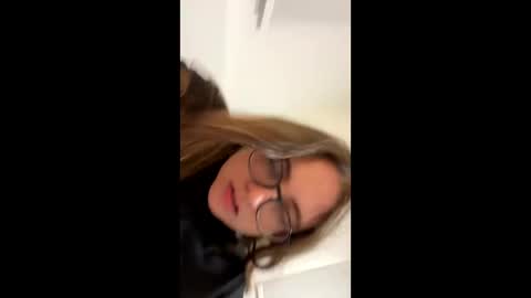 Snapshot of jademonroe0522 chatting on October 2, 10:11 am jademonroe0522 online show from October 2, 10:11 am