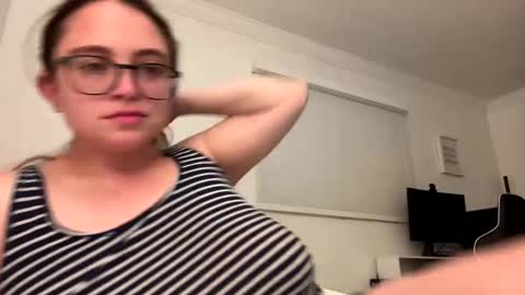 Snapshot of jademonroe0522 chatting on October 10, 7:40 am jademonroe0522 online show from October 10, 7:40 am