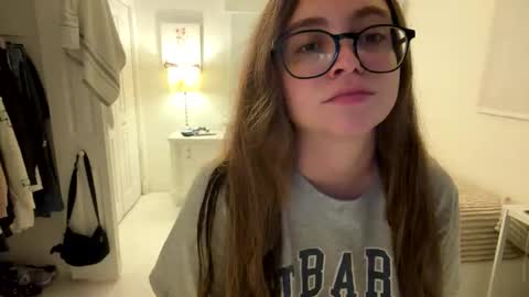 Snapshot of jademonroe0522 chatting on December 4, 12:42 am jademonroe0522 online show from December 4, 12:42 am