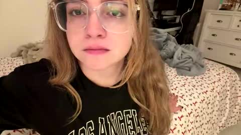 Snapshot of jademonroe0522 chatting on January 6, 10:30 am jademonroe0522 online show from January 6, 10:30 am