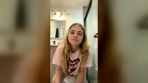 jademonroe0522 online show from July 13, 10:40 am