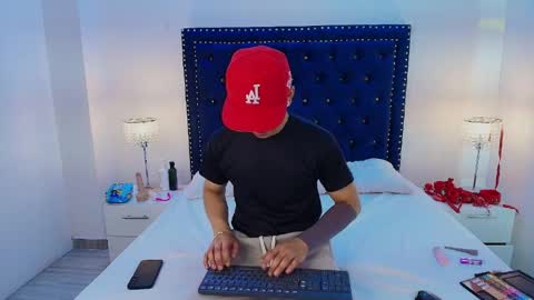 Jaden and Sofia  online show from May 9, 3:23 am