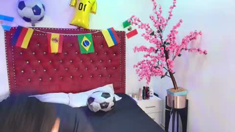 Jaden and Sofia  online show from June 25, 3:06 am