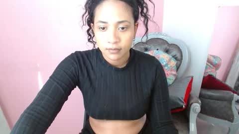 Snapshot of jadepregnant chatting on October 6, 1:52 pm jadepregnant online show from October 6, 1:52 pm