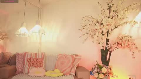 Jade Summer online show from November 10, 11:31 am