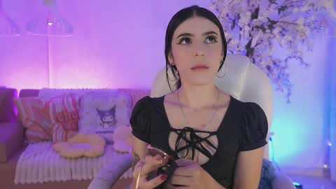 Jade Summer online show from January 8, 11:34 am