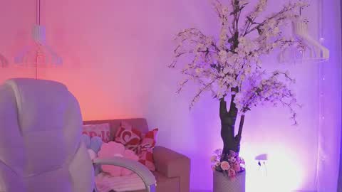 Snapshot of jadesummerr chatting on February 18, 11:39 am Jade Summer online show from February 18, 11:39 am