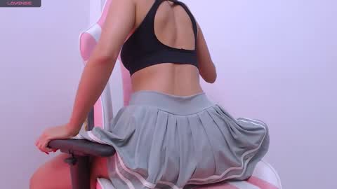 Snapshot of jadesunny chatting on December 4, 11:19 am JADE 3 online show from December 4, 11:19 am