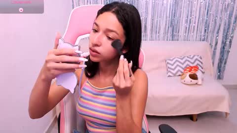 Snapshot of jadesunny chatting on February 1, 7:26 am JADE 3 online show from February 1, 7:26 am