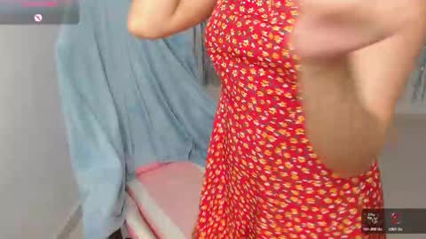 Snapshot of jadesunny chatting on January 15, 2:05 am JADE 3 online show from January 15, 2:05 am