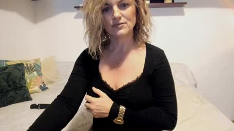 elena online show from February 13, 2:45 am