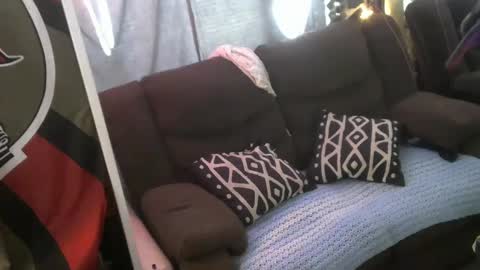 Snapshot of jaebaegoandslay chatting on February 28, 3:15 pm Jamie Rose Queenschild ever... online show from February 28, 3:15 pm