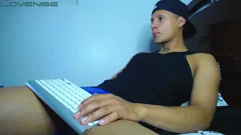 jahn_ashford1 online show from December 14, 5:40 am