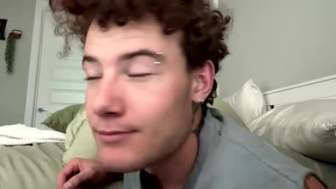 Snapshot of jairettwest chatting on April 16, 1:17 am Jairett online show from April 16, 1:17 am