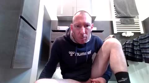 Snapshot of jak_81 chatting on March 7, 4:44 pm jak_81 online show from March 7, 4:44 pm