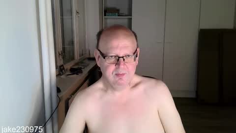 Jake2309 online show from October 28, 7:49 pm