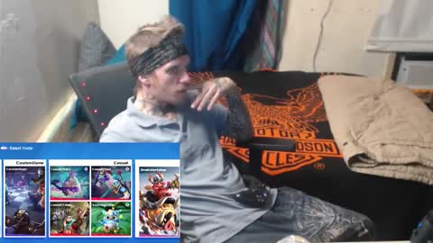 showingitoff online show from November 17, 4:07 am