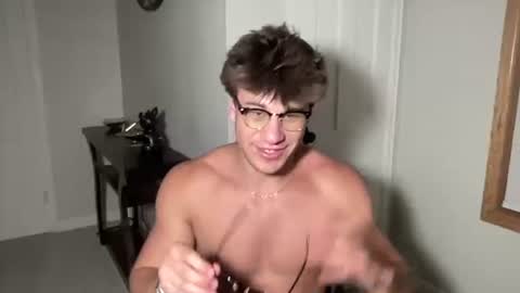 jake_brick online show from May 15, 1:23 am