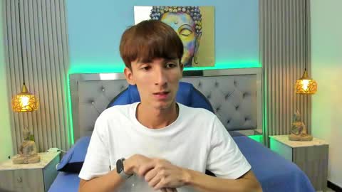 Snapshot of jake_evanss_ chatting on February 23, 3:48 am JAKE online show from February 23, 3:48 am