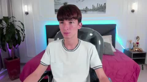 JAKE online show from June 20, 7:16 pm