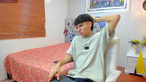 jake_falcon online show from July 18, 11:36 am