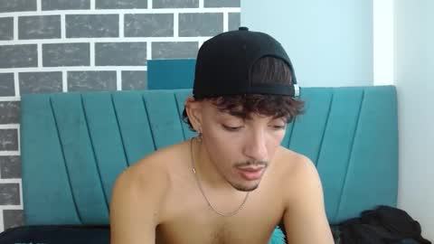 jake_laraxxx online show from September 18, 6:21 pm