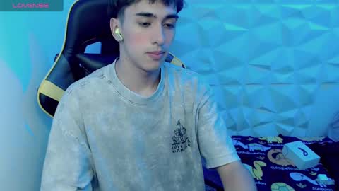 Snapshot of jake_tripp chatting on December 29, 9:50 am jake_tripp online show from December 29, 9:50 am
