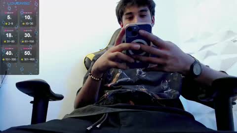 Snapshot of jake_tripp chatting on January 22, 3:52 am jake_tripp online show from January 22, 3:52 am