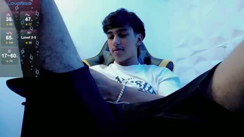 Snapshot of jake_tripp chatting on March 5, 3:08 am jake_tripp online show from March 5, 3:08 am
