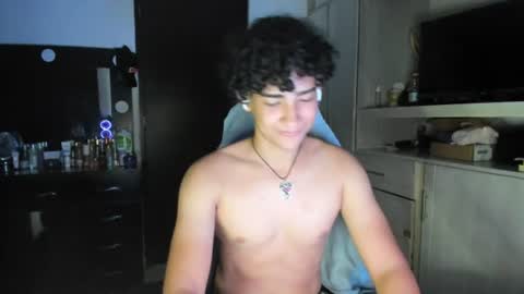 Snapshot of jake_willianss chatting on June 20, 4:04 am jake willianss online show from June 20, 4:04 am