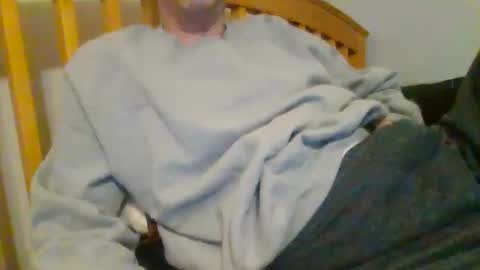 Snapshot of jakecambridge chatting on April 4, 1:04 am Jake Cambridge online show from April 4, 1:04 am