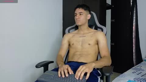 Snapshot of jakemonroe1 chatting on April 15, 2:57 pm JakeMonroe online show from April 15, 2:57 pm