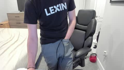 Snapshot of jakesnake442 chatting on December 29, 11:39 pm jakesnake442 online show from December 29, 11:39 pm