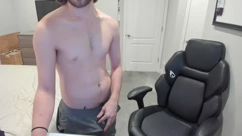 Snapshot of jakesnake442 chatting on December 30, 7:04 am jakesnake442 online show from December 30, 7:04 am