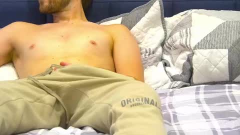 Snapshot of jakesnake442 chatting on September 24, 4:27 am jakesnake442 online show from September 24, 4:27 am