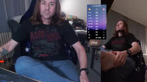 Snapshot of jalex_moony chatting on October 3, 8:28 pm Alex online show from October 3, 8:28 pm