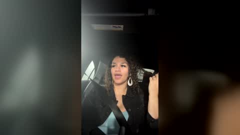 Snapshot of jallurexo chatting on January 8, 11:40 pm jallurexo online show from January 8, 11:40 pm