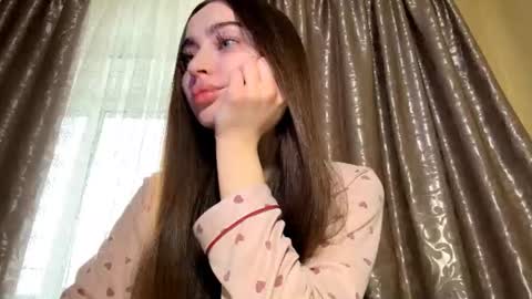 Snapshot of jamamcnab chatting on July 16, 9:04 am Alice online show from July 16, 9:04 am