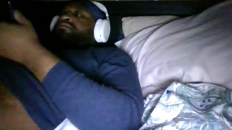 Snapshot of jamcrowds chatting on December 15, 7:01 am jamcrowds online show from December 15, 7:01 am