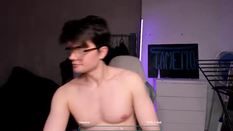 Hey there Im Jame online show from February 3, 7:41 pm