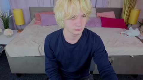 JameMiller online show from May 1, 7:02 am