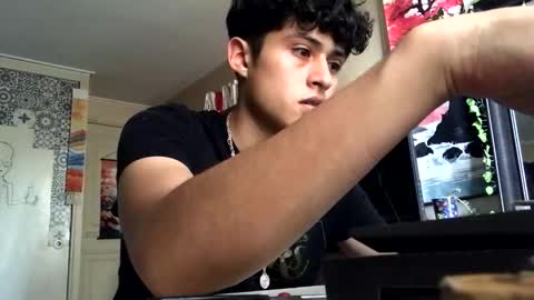 Snapshot of james203410 chatting on January 16, 10:58 pm James online show from January 16, 10:58 pm