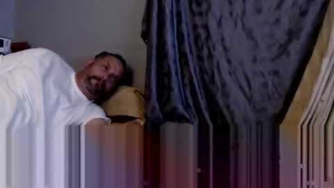 Snapshot of james30cup chatting on November 16, 11:49 am what you in too online show from November 16, 11:49 am