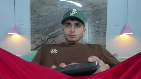 james_06_ online show from May 11, 11:38 am