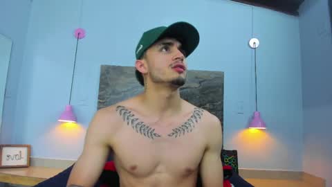 james_06_ online show from May 20, 4:02 pm