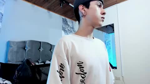 james_adamss_ online show from January 13, 1:05 pm