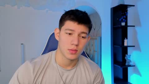 james_cr online show from June 20, 12:41 pm